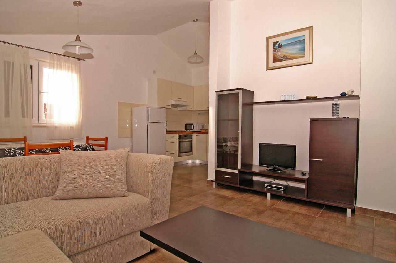 Apartment Urem Biograd Na Moru Exterior photo