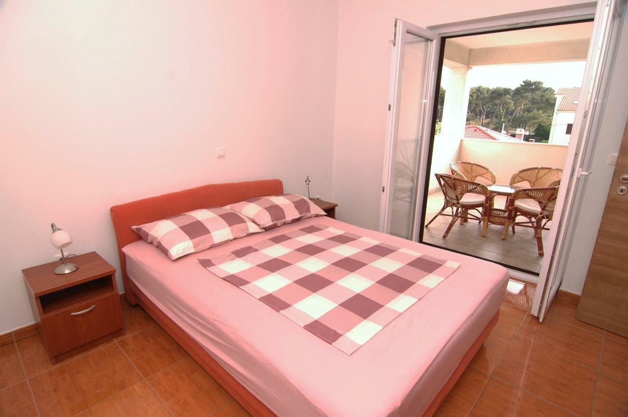 Apartment Urem Biograd Na Moru Exterior photo