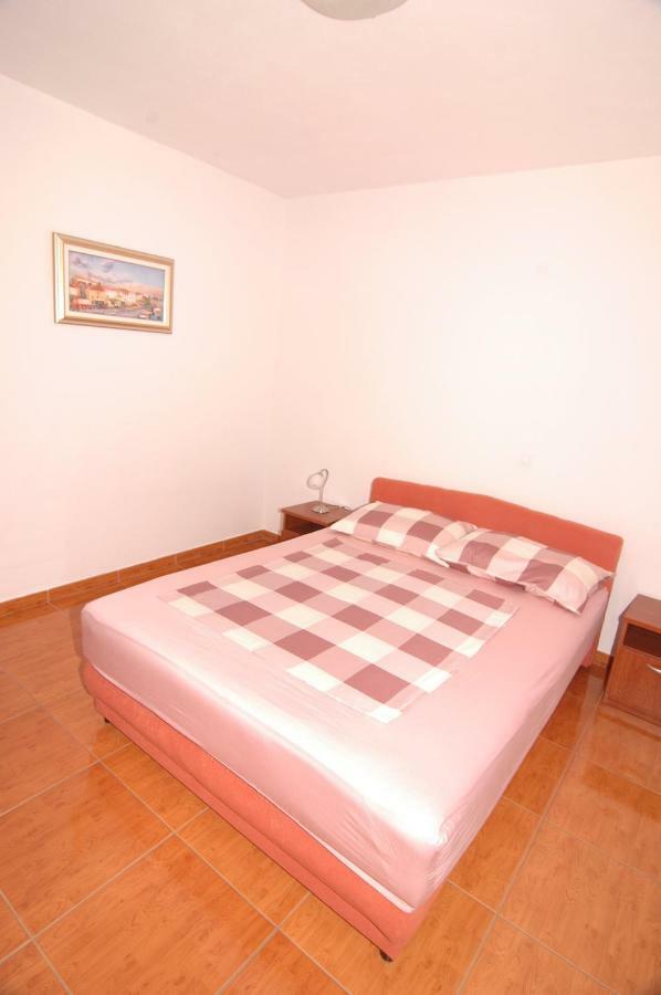 Apartment Urem Biograd Na Moru Exterior photo