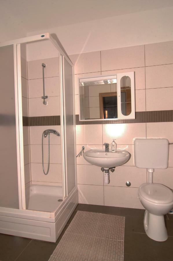 Apartment Urem Biograd Na Moru Exterior photo